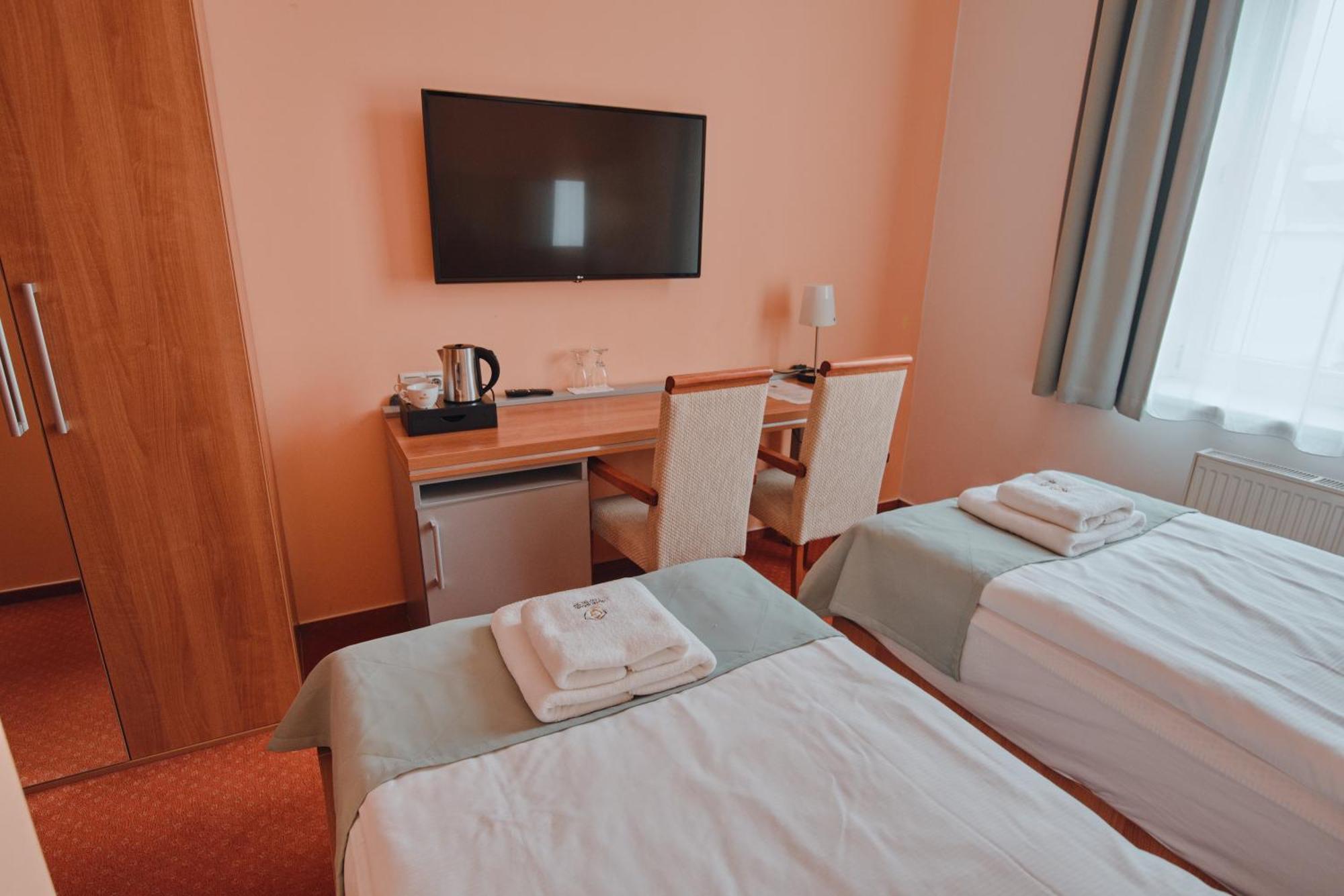 Hotel Grand Hradec Králové Екстериор снимка